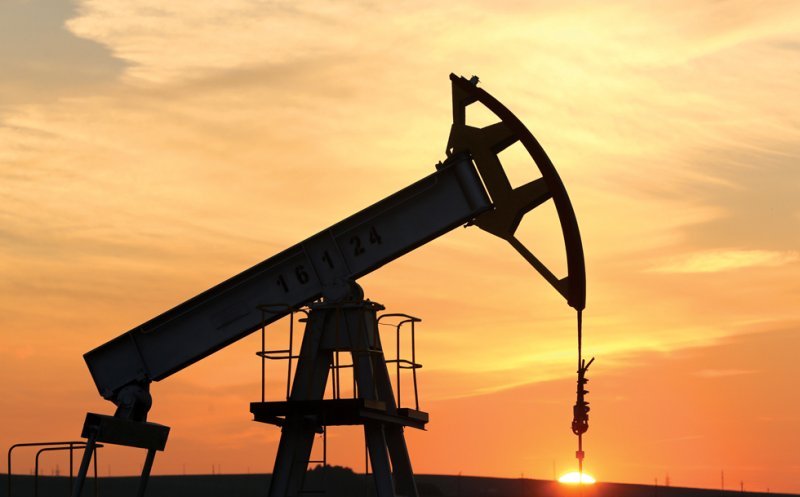 Petrolul scade cu peste 6% după declarațiile lui Trump privind sfârșitul războiului cu Iranul