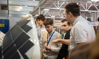 Maşina viitorului: Capabilă să parcurgă sute de km/zi doar cu energie solară, construită în Cluj-Napoca de studenţi la Inginerie
