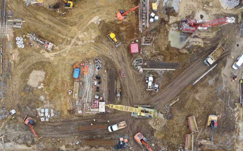 Șantierul de 50 de milioane de euro al UMF Cluj scoate la iveală surprize din subteran: ape freatice și trovanți în campusul Marinescu