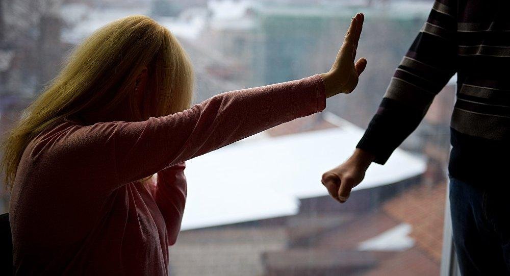 Caz revoltător în Cluj: un bărbat de 63 de ani ar fi încercat să își violeze vecina și a lovit-o în față