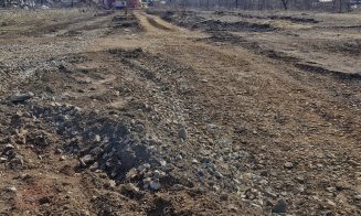 Premierul Bolojan, vizită pe șantierul de pe calea ferată Cluj - Episcopia Bihor: “Penalități pentru constructori”