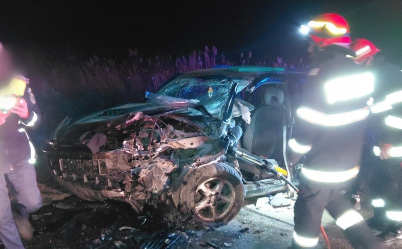 Accident rutier în Cluj. Trei persoane au ajuns la spital după ce două mașini s-au ciocnit