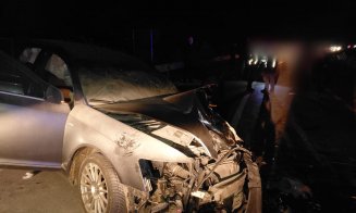 Accident rutier în Cluj. Trei persoane au ajuns la spital după ce două mașini s-au ciocnit