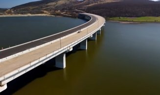 Cum arată acum viaductul impresionant de pe Autostrada Transilvania, care șerpuiește peste lacul de acumulare