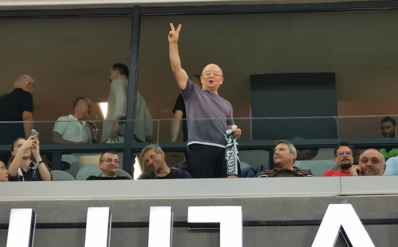 Emil Boc, încântat de duelul dintre Universitatea și CFR: "A dat o lecție de fotbal României"