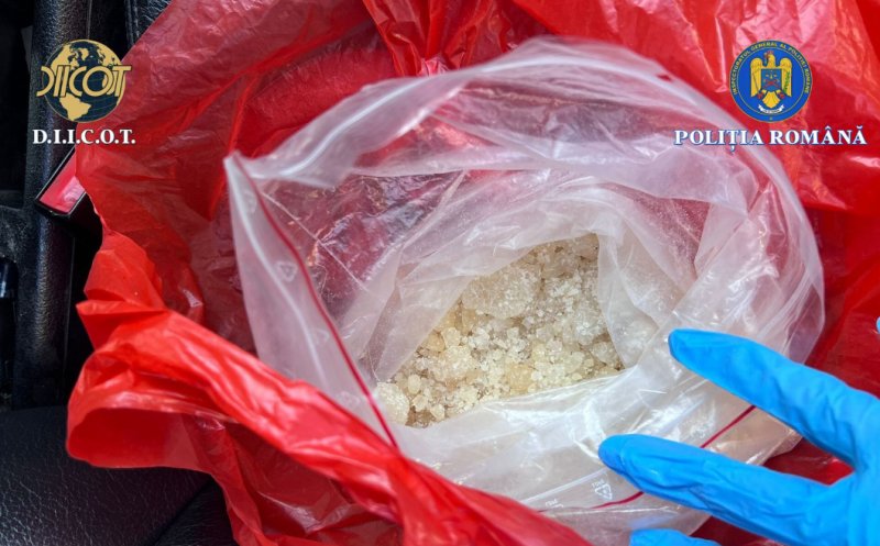 Flagrant în Cluj Napoca: bărbat prins în timp ce încerca să vândă „cristal” în valoare de 22.000 lei