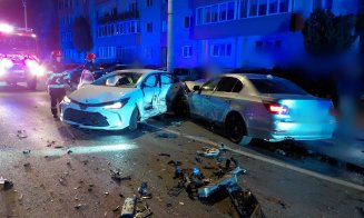 ACCIDENT cu două mașini în Grigorescu. Două persoane au fost transportate la spital