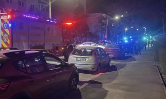 Accident în Grigorescu. Au intervenit două ambulanțe SMURD și descarcerarea/ Două persoane au fost transportate la spital