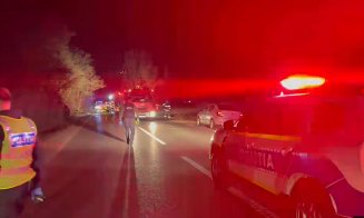 CARNAGIU pe șosea cu 7 victime: 4 MORȚI și 3 RĂNIȚI după o depășire în curbă