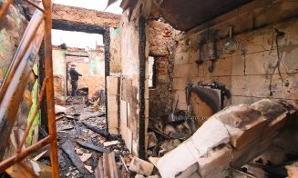 Primele module de locuit destinate familiilor care au pierdut totul în incendiul de pe strada Margaretelor, instalate pe poziții