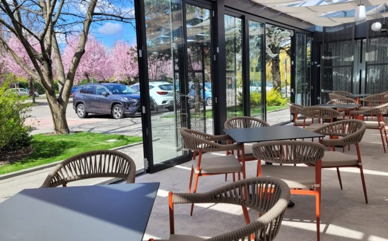 Aprilie la Univers: Gustul primăverii, Socializare after-work & Oferte de neratat pentru Paște și 1 Mai