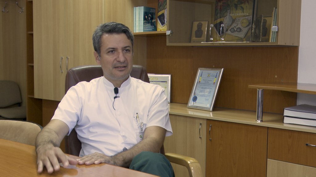 O pacientă susține că a rămas fără un rinichi și cere 250.000 de euro într-un proces de malpraxis. Printre acuzați, fostul ministru al Sănătății, Patriciu Achimaș