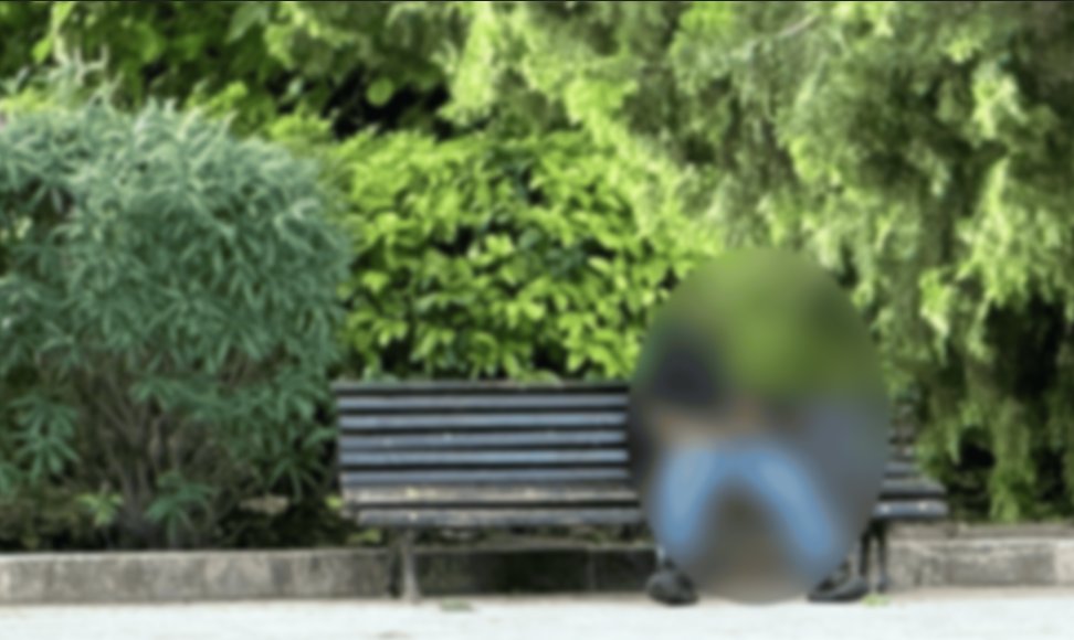 Scene greu de crezut într-un parc din Cluj: individ reclamat pentru comportament obscen. "Își scoate **** și se autosatisface"