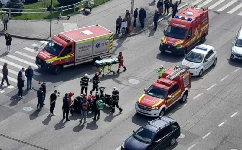 Accident grav pe strada Fabricii din Cluj-Napoca. Un motociclist a fost transportat de urgență la spital