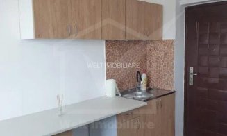 Preț mic, compromis mare: Cum arată locuințele sub 35.000 euro în Cluj-Napoca / Garsonieră minusculă, fără baie