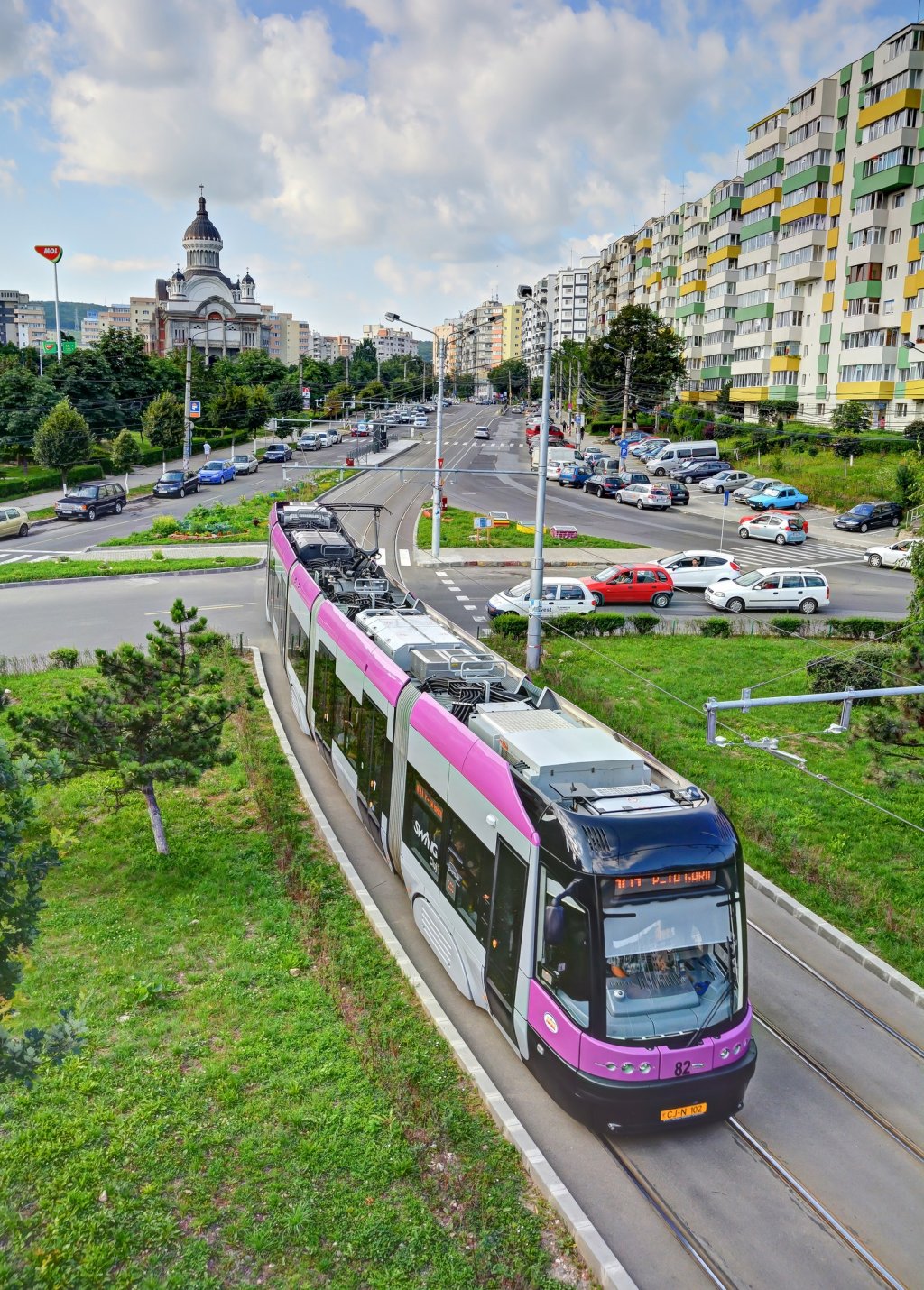 Program special al transportului public cu ocazia Sărbătorilor Pascale/ Curse specile pentru Slujba de Înviere