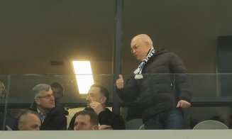 Cum a sărbătorit Boc victoria Universității Cluj. Primarul a urmărit partida alături de Ioan Ovidiu Sabău și Radu Constantea
