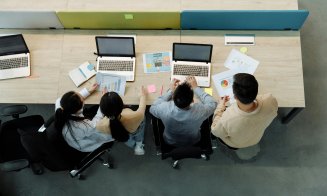 Bani de la stat: 2.250 de lei lunar pentru fiecare angajat. Ce trebuie să facă angajatorii pentru a primi banii