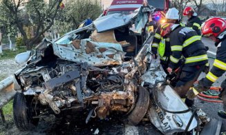 Tragedie pe drumul Dej–Beclean: coliziune violentă între o mașină și  un autobuz. O persoană a murit