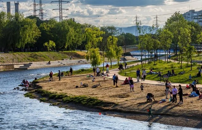 Acțiunea „Plastic Pirates” revine la Cluj, pe plaja din Grigorescu