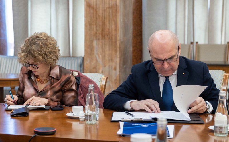 PSD, acuzat că a privatizat sau listat la bursă opt companii de stat. Vicepremierul Oana Gheorghiu: „Hai să vedem cine ne-a vândut țara” - LISTA