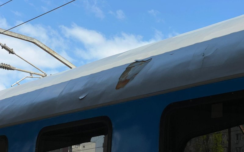 Deja înapoi în reparații: vagonul bar-bistro modernizat la Cluj, „lovit” de rugină după 4 luni de la livrare