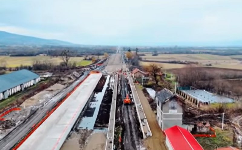 Șantierul feroviar Cluj-Napoca – Episcopia Bihor: două loturi aproape de 60%, celelalte în urmă grav / STADIU lucrări