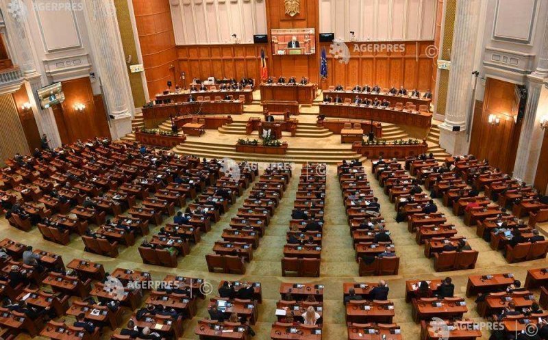 Moțiunea de cenzură împotriva Guvernului Bolojan, citită astăzi în Parlament. Când este votul decisiv