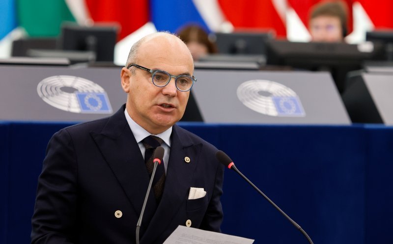 Rareș Bogdan, în PE: „Europa o duce greu” / Apel la soluții pentru criza energiei și la apărarea valorilor UE