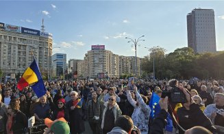 Miting pro-Bolojan în București și Oradea: "Afară din cămară!"/ "Nicușoare, trezeste-te!"