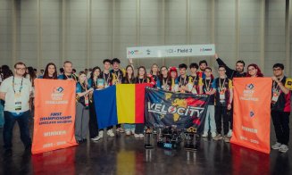 Două echipe de robotică din România au luat aurul și argintul în SUA, la Campionatul Mondial First Tech Challenge 2026