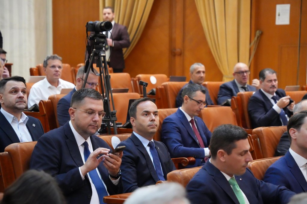 Ovidiu Cîmpean îi „scoate la tablă” pe cei de la PSD și AUR: „Ce soluții au pentru economie și pentru fondurile europene?”
