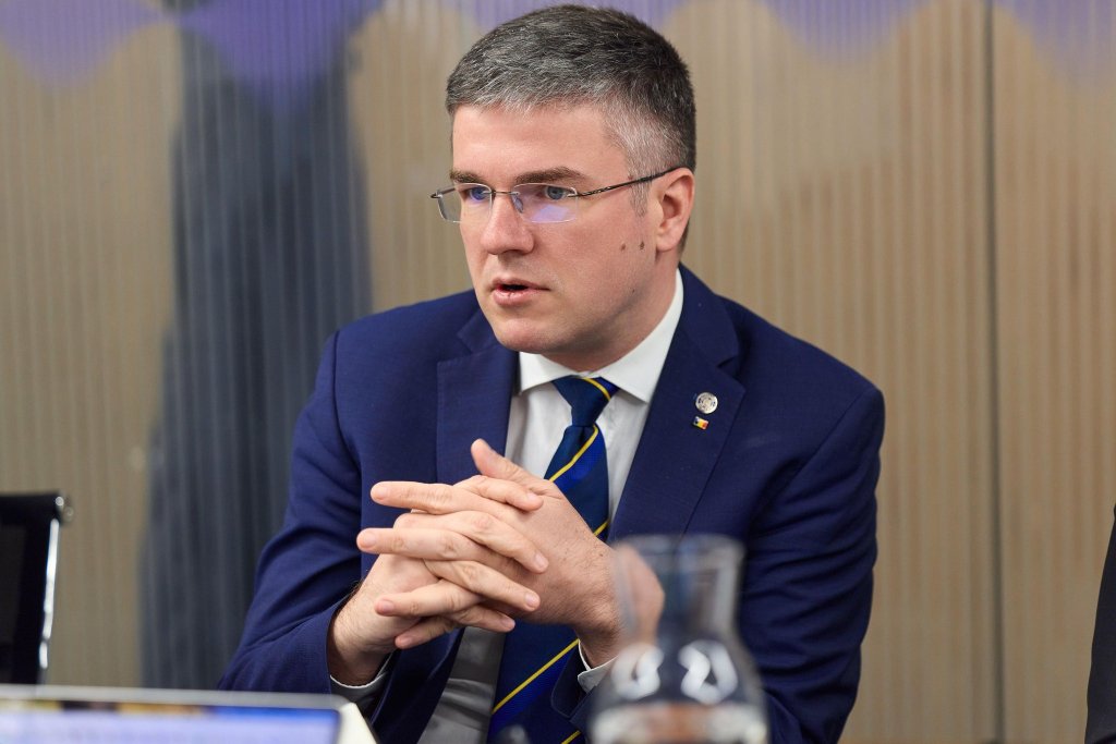 După căderea Guvernului Bolojan, ministrul Economiei avertizează: „Nu avem timp de ezitări” / Care sunt prioritățile urgente