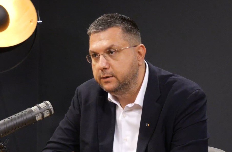 Scenarii după căderea lui Bolojan: Guvern tehnocrat, „un dezastru” în viziunea lui Radu Moisin - „Rupți de realitatea oamenilor, fără empatie”