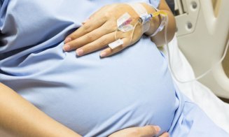 Schimbare majoră în maternități. Femeile vor avea dreptul la însoțitor în timpul travaliului și al nașterii