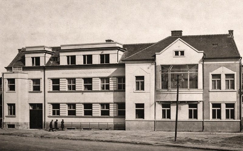 Fostul Spital Evreiesc de pe actuala stradă Iașilor, inaugurat la 1 septembrie 1931