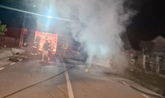 2 tineri au murit CARBONIZAȚI într-un accident cumplit / Alții 2, de pe bancheta din spate, au reușit să se salveze înainte de a fi pârjoliți