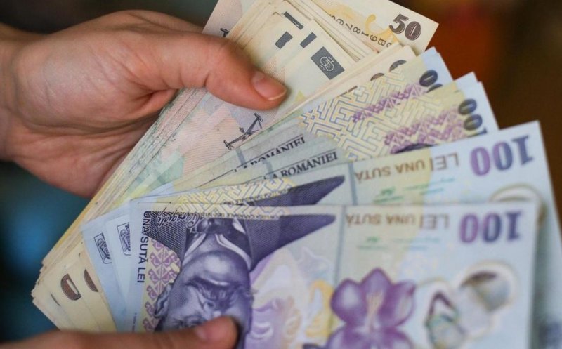 Jaf de 20.000 de lei în plină zi, la Cluj. Un bărbat a fost urmărit din autobuz și atacat pe stradă