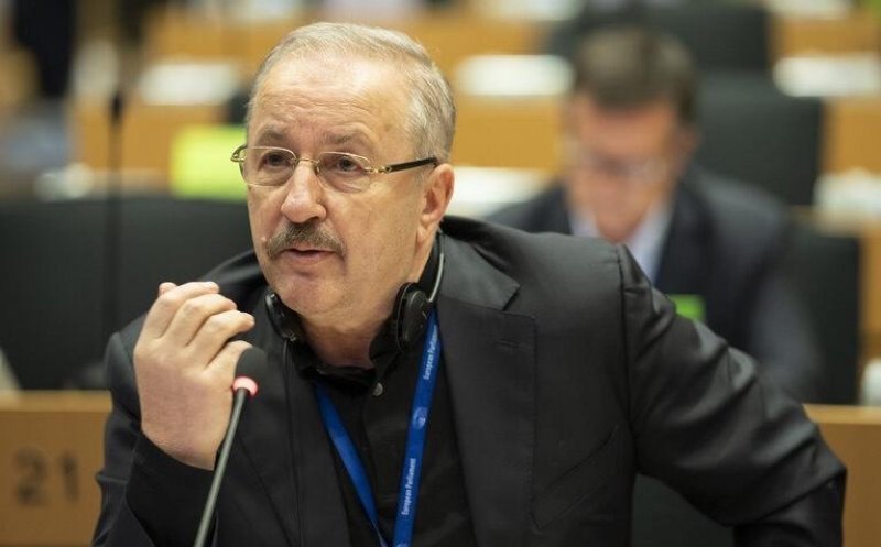 Vasile Dîncu, analiză critică despre „mitul reformei” lui Bolojan: „România nu a traversat o reformă reală, ci o operațiune de comunicare politică”