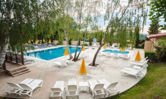 Un cunoscut resort de lux din Cluj, scos la vânzare: are 32 de camere, SPA și piscine. Cât costă