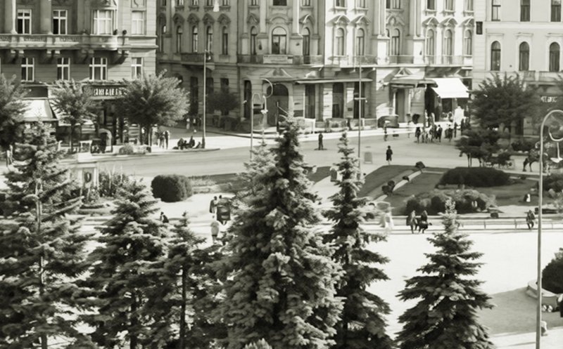 Piața Unirii în timpul ceui de-al Doilea Război Mondial, cca. 1941