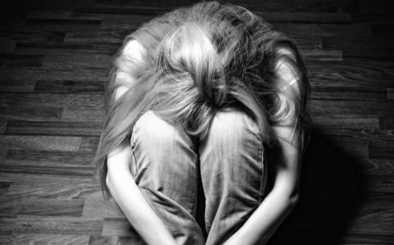 "Trebuie să te violez urgent, ai nevoie de corecție sexuală. Mâine mori dacă nu răspunzi”. Clujean condamnat după ce și-a hărțuit ani la rând fosta iubită