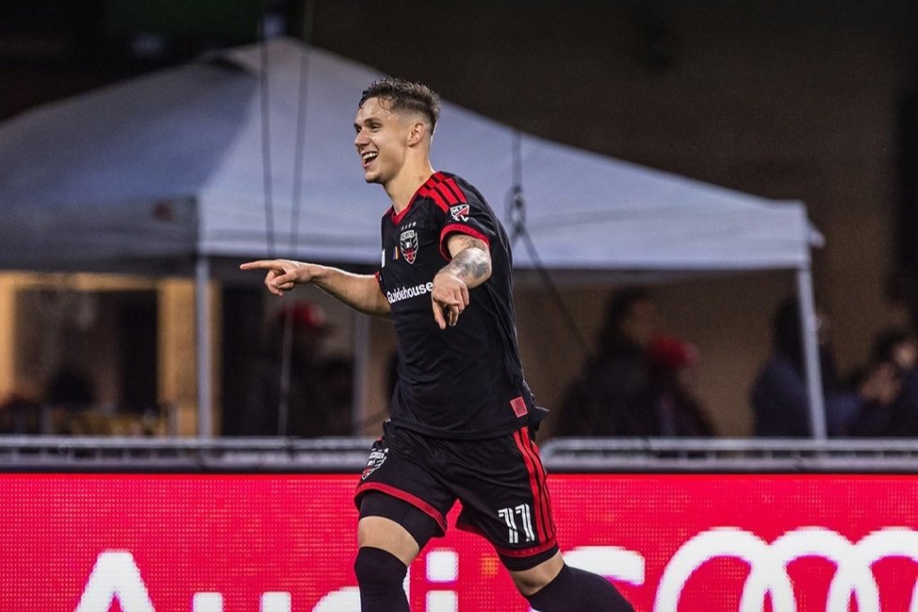 Louis Munteanu, gol pentru DC United într-un meci încheiat cu un scor nebun