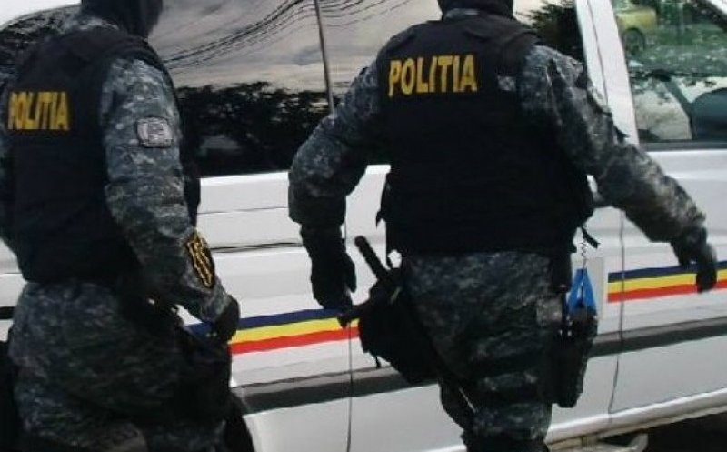 Descinderi la un psiholog cunoscut. Se fac percheziții într-un dosar de viol și agresiune sexuală/ Psihologul va fi dus la audieri