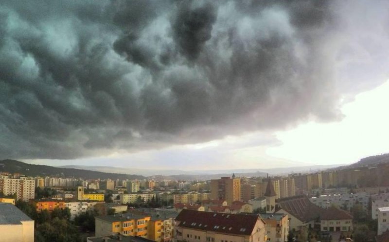 Furtunile nu se lasă duse din Cluj. Cum arată vremea de duminică, 7 iunie