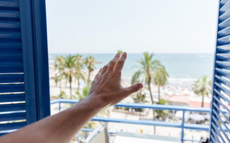 De ce nu te poți relaxa nici măcar în vacanță. Psihologii spun că motivul s-ar putea ascunde în copilărie