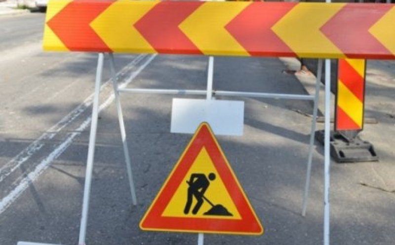Circulație închisă temporar pe o stradă din Florești. Se intervine de urgență la rețeaua de canalizare