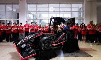 De la planșă la circuit: studenții de la UTCN au lansat un nou monopost electric de curse. Bolidul va reprezenta România în competițiile europene