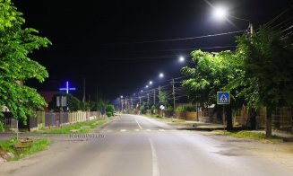 Continuă lucrările de modernizare a iluminatului public în Turda. Așa arată până acum
