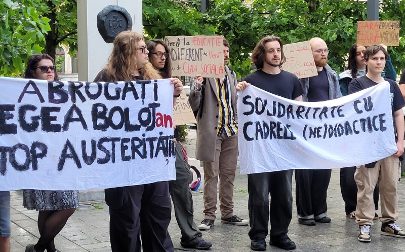 Studenții au ieșit în stradă la Cluj: „Educația nu este o cheltuială, ci o investiție”